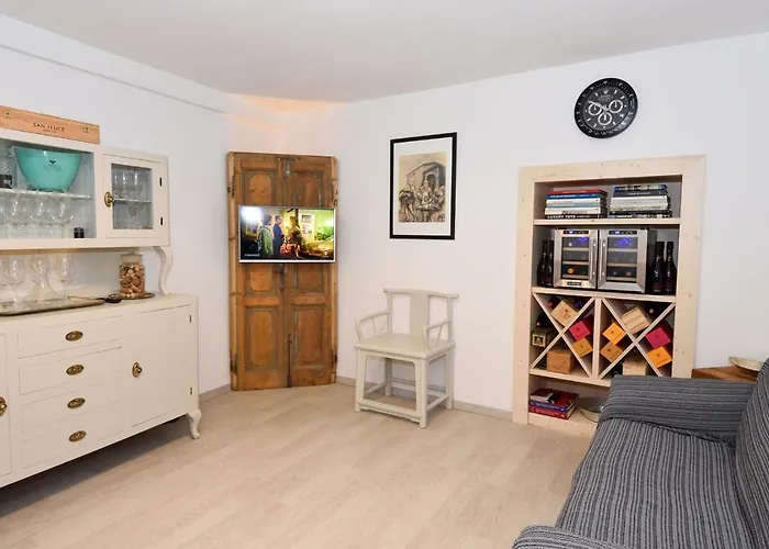 Pescallo Lägenhet *